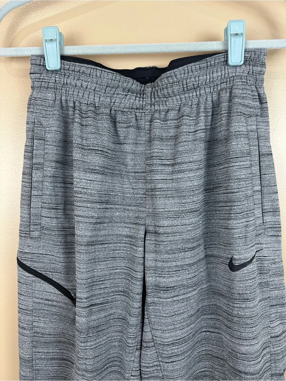Nike Mens Dri-FIT Winterized Showtime Joggers Small Gray Black AQ4167-010
